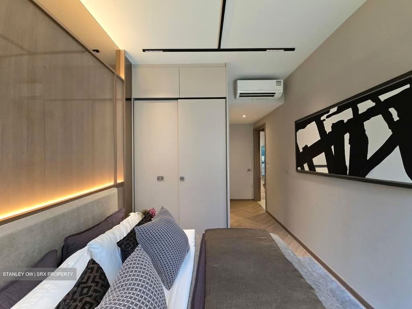 UE Square (D9), Apartment #558022281